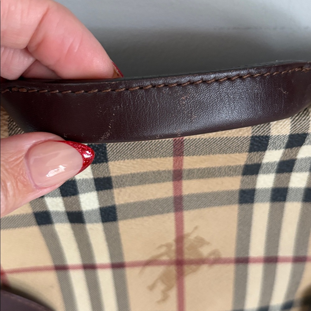 Vintage Burberry Nova Check Messenger Bag - Picture 8 of 15